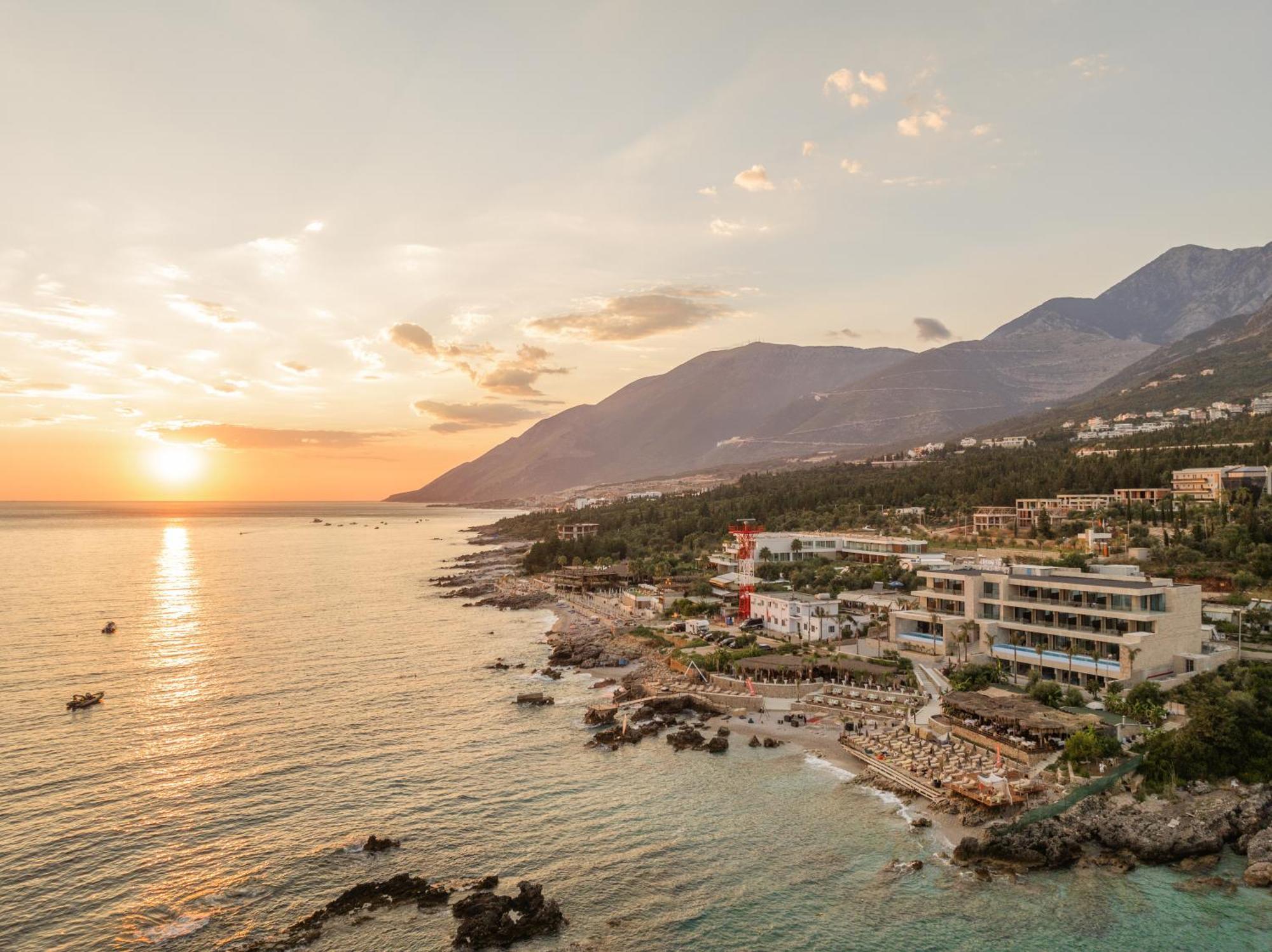 Beyond A Luxury Boutique Hotel Dhërmi Zewnętrze zdjęcie